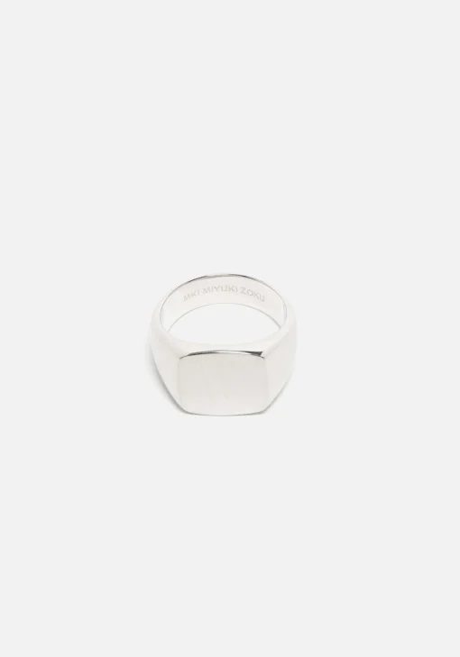 MKI SQUARE SIGNET RING